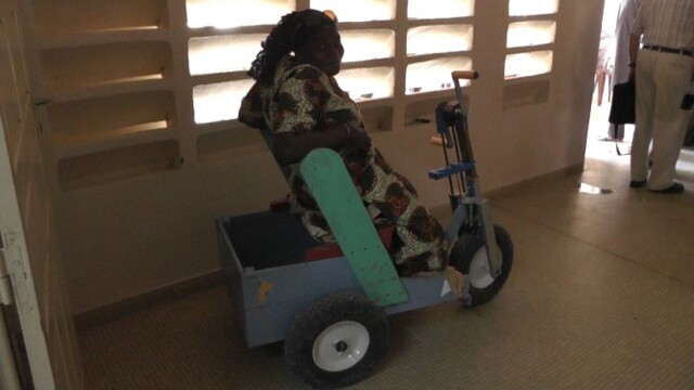 Behindertenzentrum Tivavouane Rollstuhl