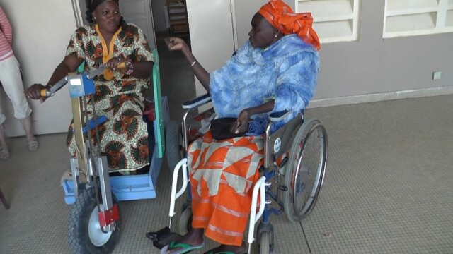 Behindertenzentrum Tivavouane Rollstuhl