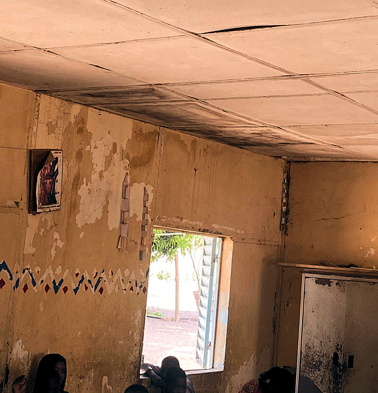 Schule Peycouck renovierungsbedürftig